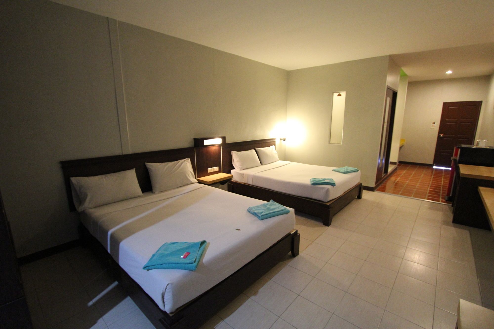 Paradise Resort Ban Nong Pla Lai Экстерьер фото